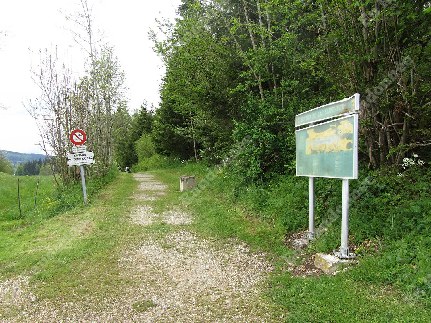 Le tour du Lac SaintPoint En Randonnée Circuits pédestres, cyclo et VTT en Le tour du Lac SaintPoint En Randonnée Circuits pédestres, cyclo et VTT en