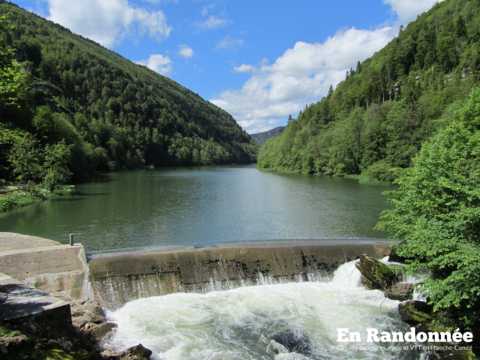 Le Franco-Suisse dans la vallée du Doubs